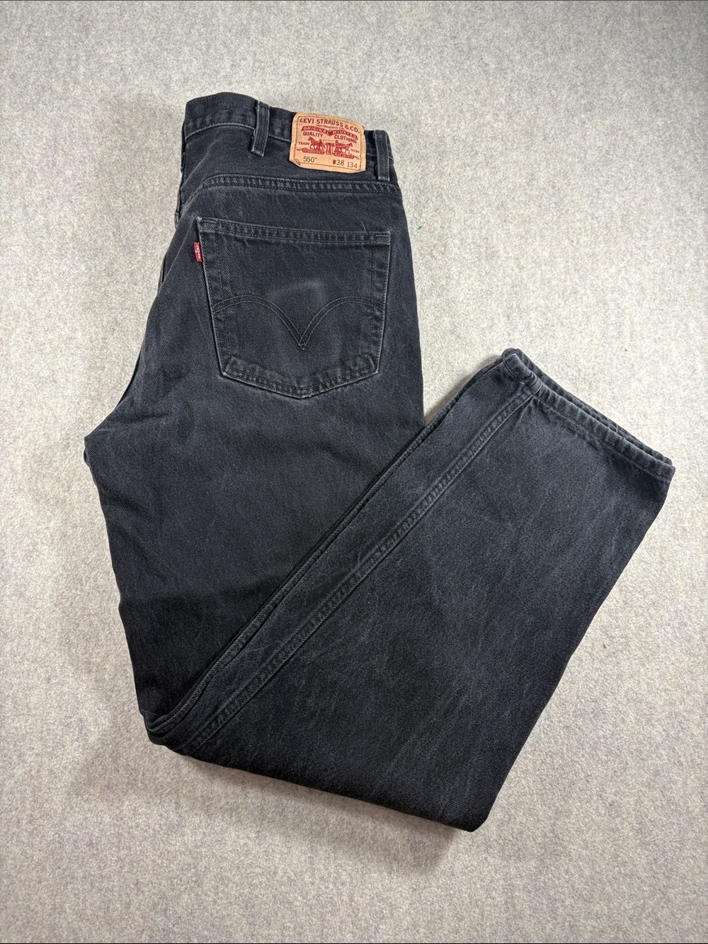 Vintage Levi’s 550 Black Relaxed Fit Tapered Jeans 38x34 EUC